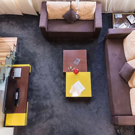 Cosmopolitan Hotel & Wellness-2